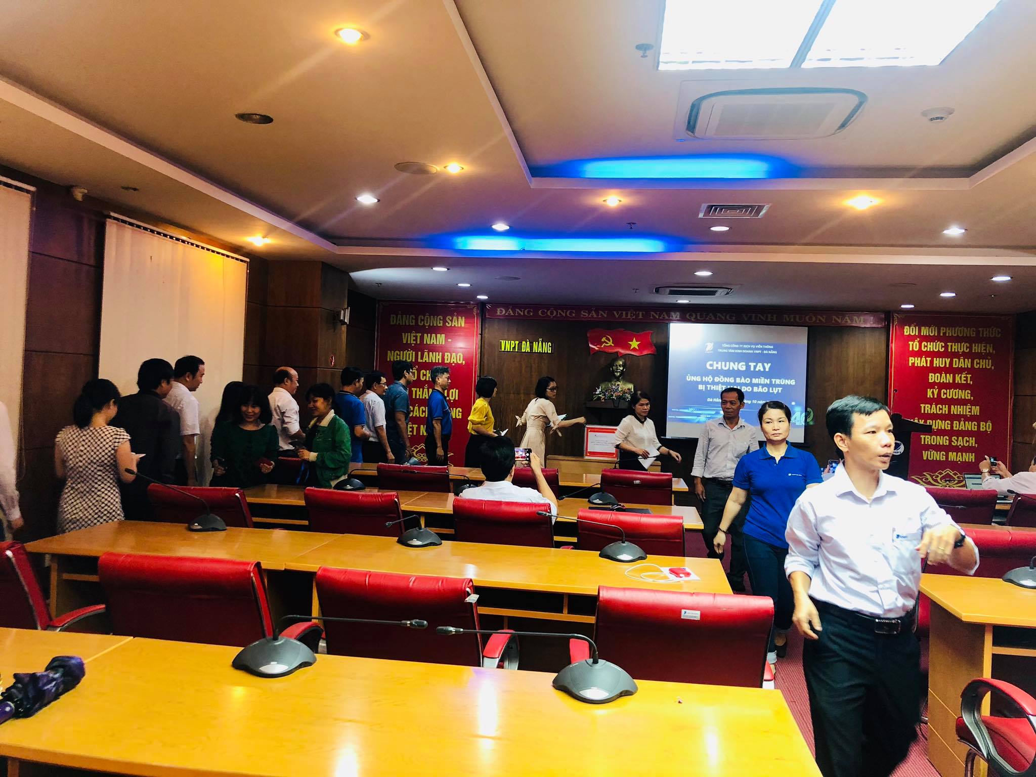 TTKD VNPT Đà Nẵng với Hoạt động ý nghĩa trong ngày phụ nữ Việt Nam 20-10 TTKD VNPT Đà Nẵng với Hoạt động ý nghĩa trong ngày phụ nữ Việt Nam 20-10